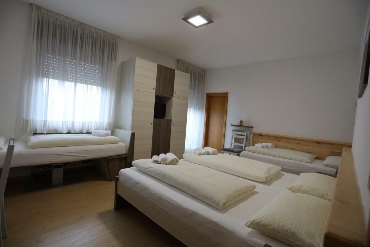Albergo Bellaria Carano Kültér fotó